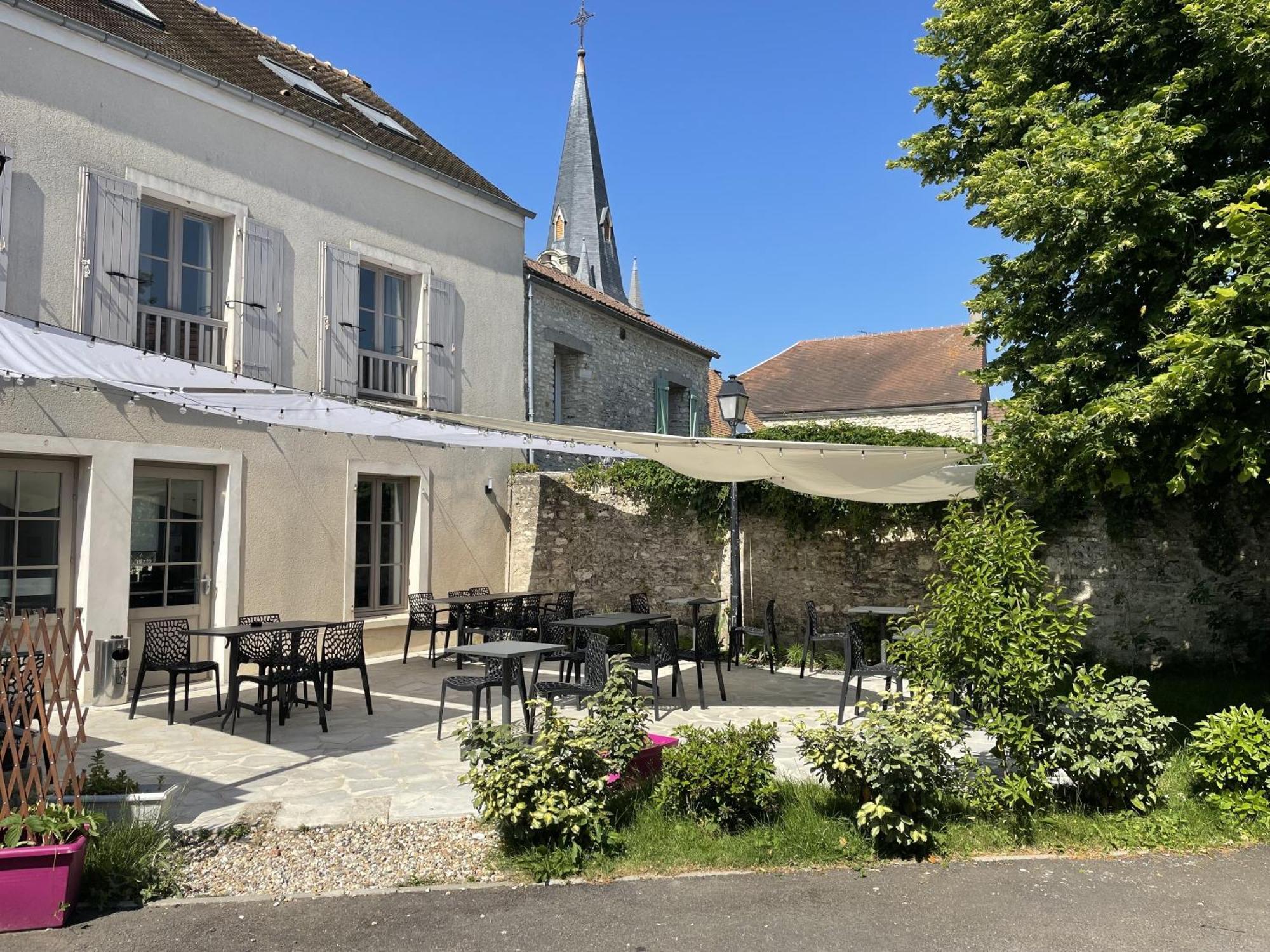 Hotel La Cuisine Des Lulus Montainville  外观 照片