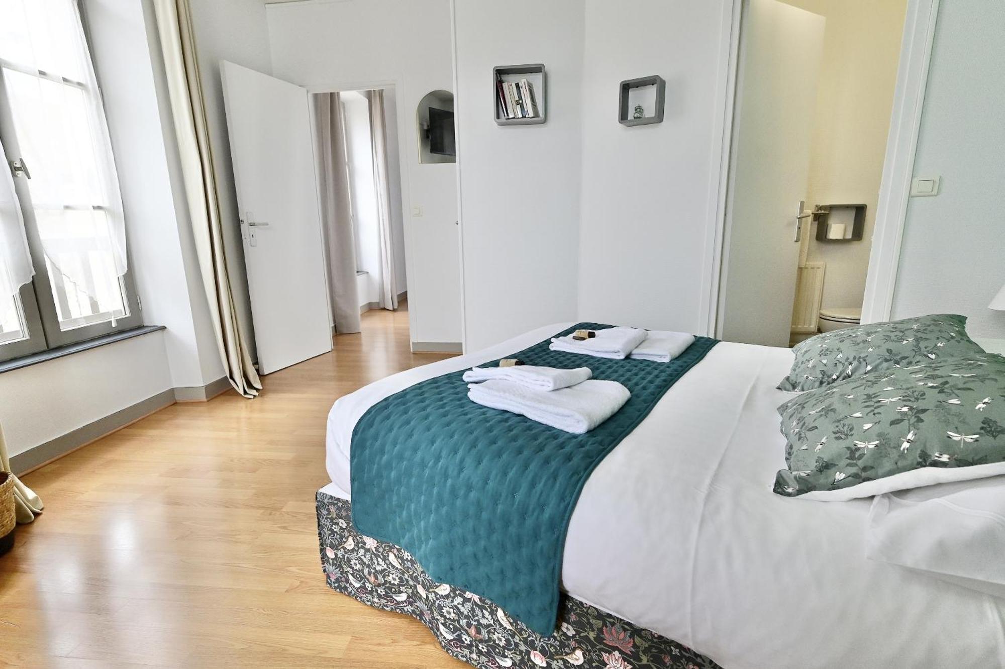 Hotel La Cuisine Des Lulus Montainville  外观 照片