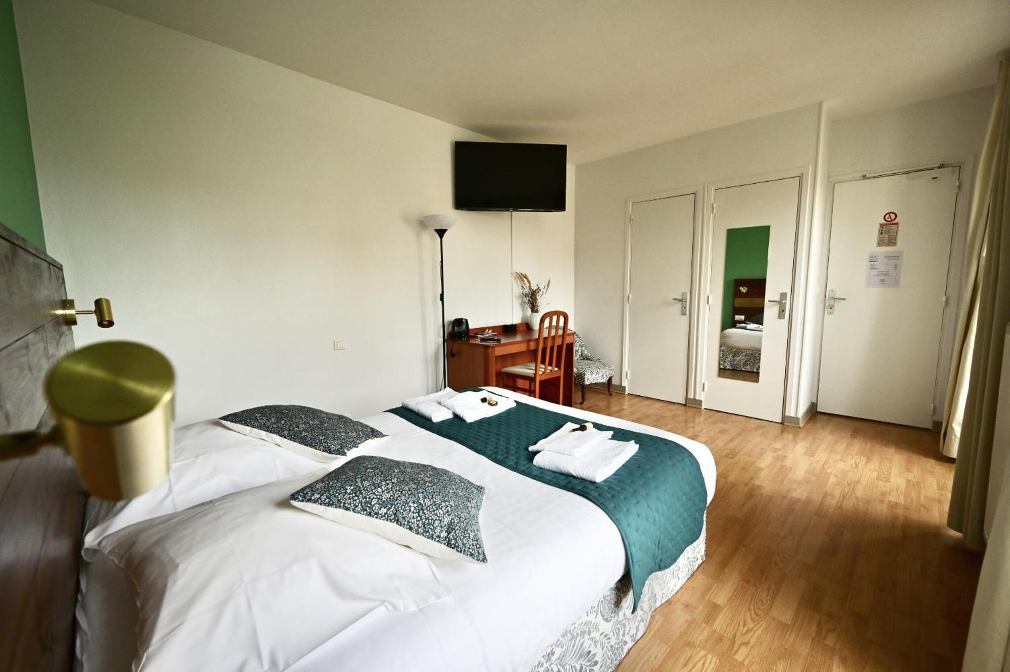 Hotel La Cuisine Des Lulus Montainville  客房 照片