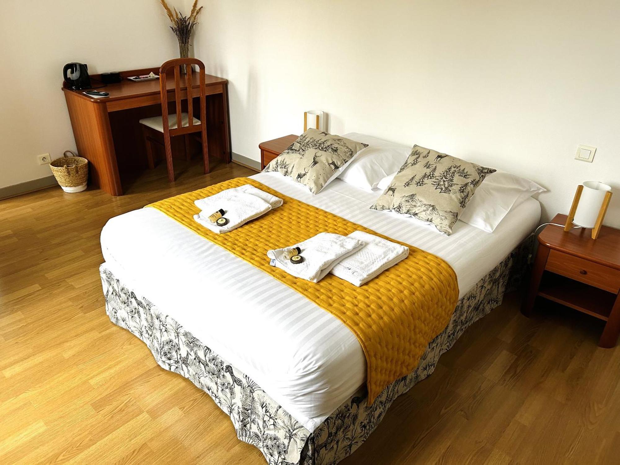 Hotel La Cuisine Des Lulus Montainville  客房 照片