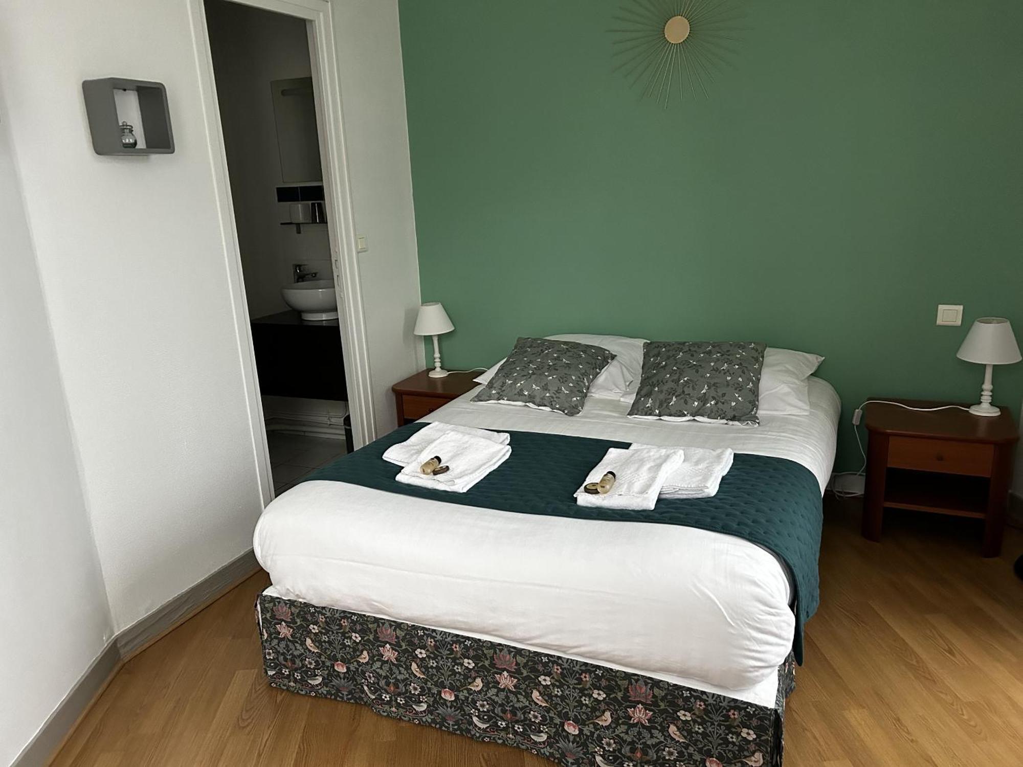 Hotel La Cuisine Des Lulus Montainville  客房 照片