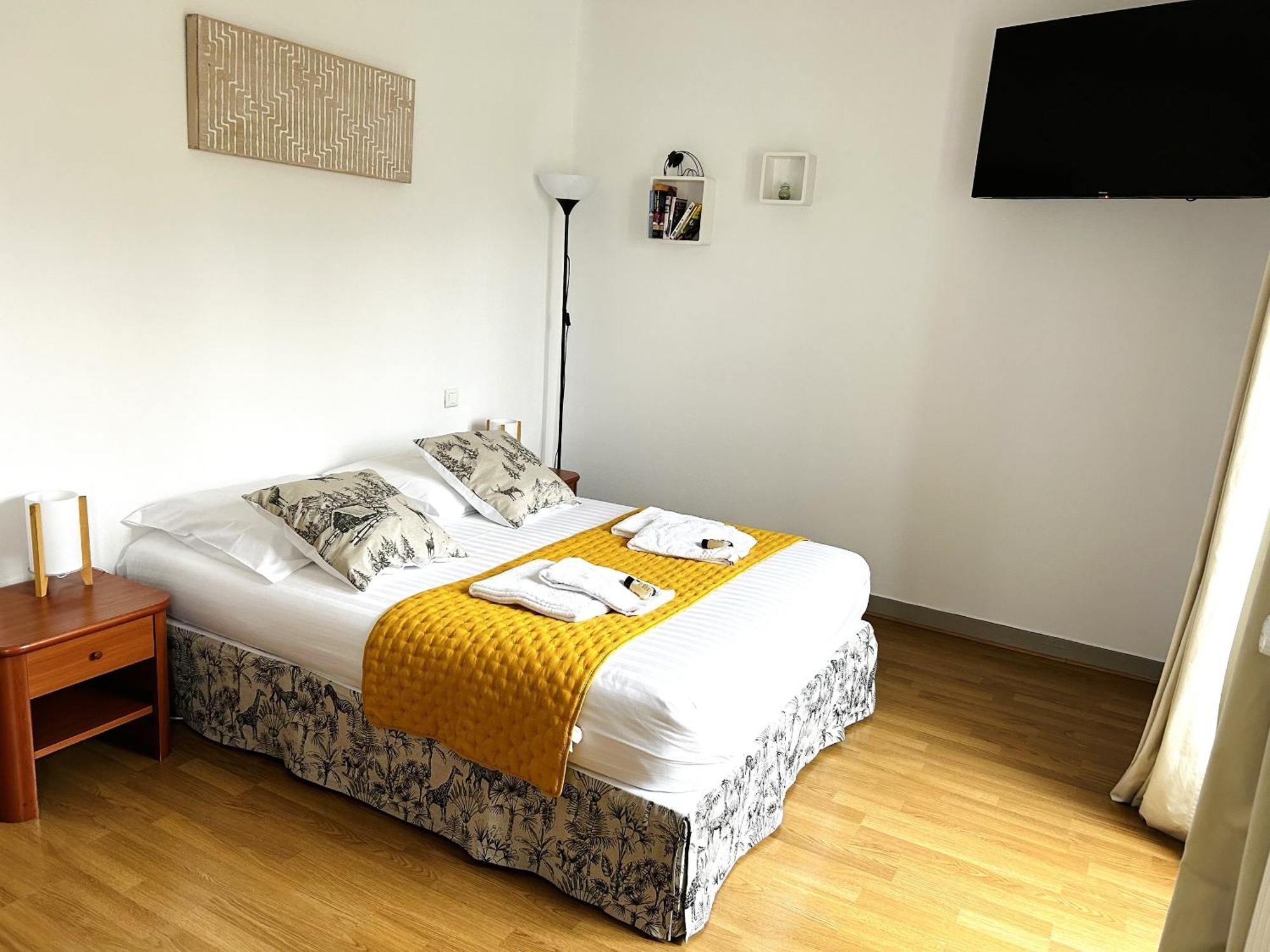 Hotel La Cuisine Des Lulus Montainville  客房 照片